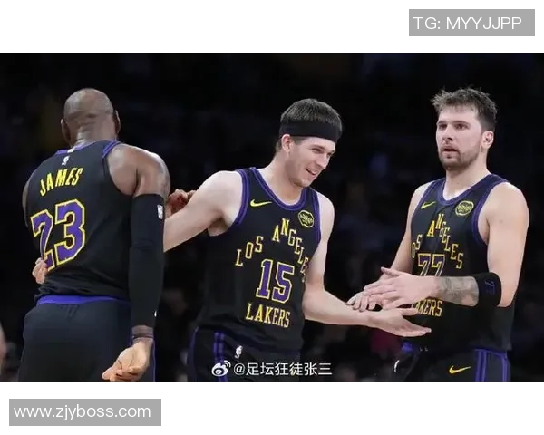 湖人完胜！东契奇35+5里夫斯大迸发，浓眉12+5状元13+7，老詹纪录连续